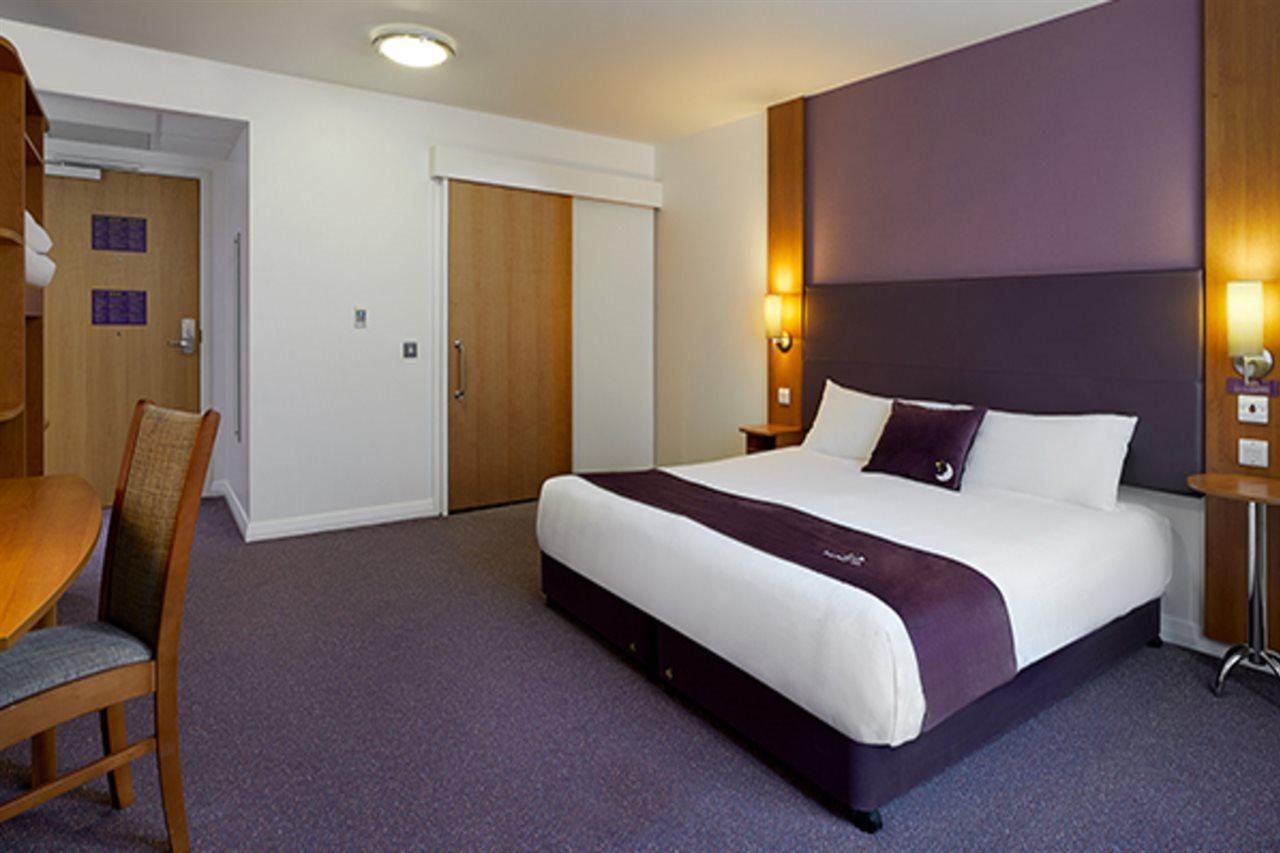 Premier Inn Cambridge Girton  Esterno foto