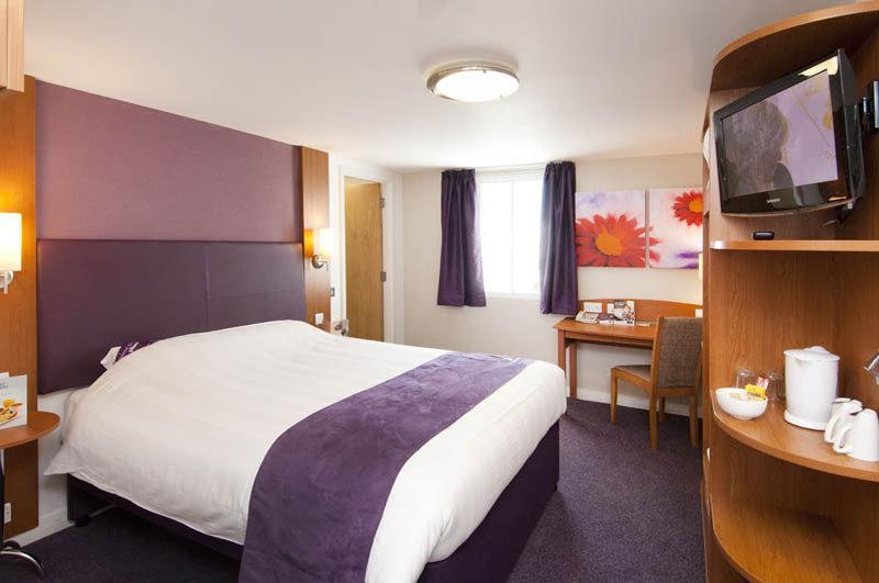 Premier Inn Cambridge Girton  Esterno foto