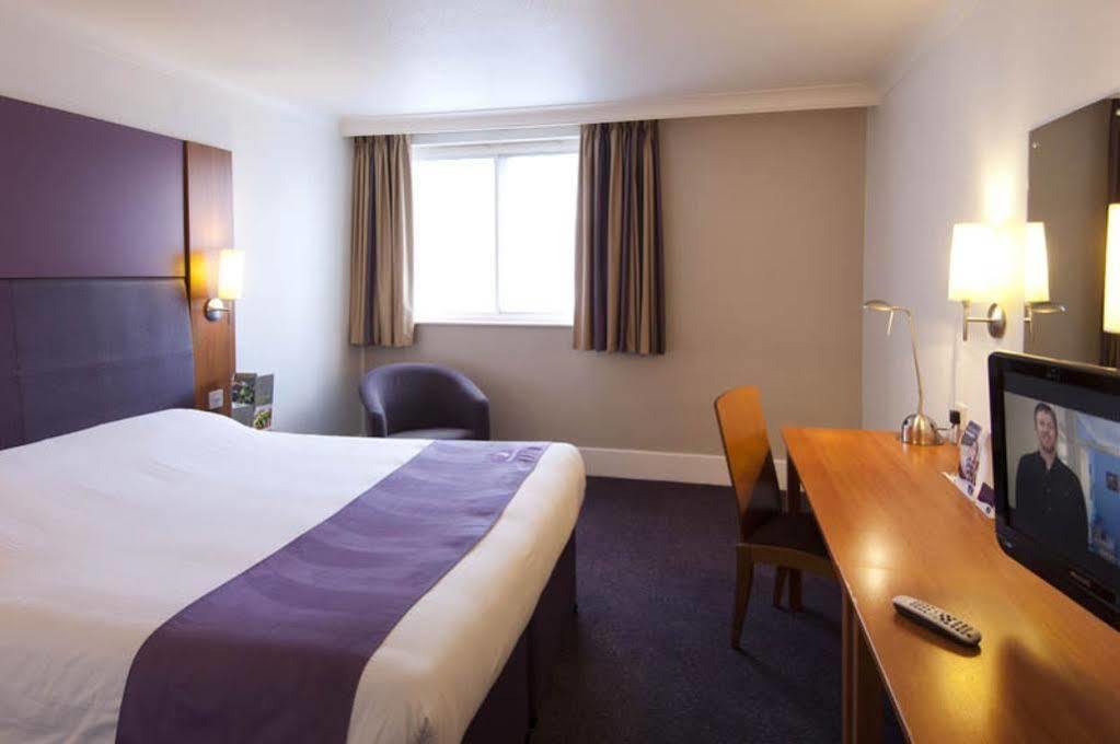 Premier Inn Cambridge Girton  Esterno foto